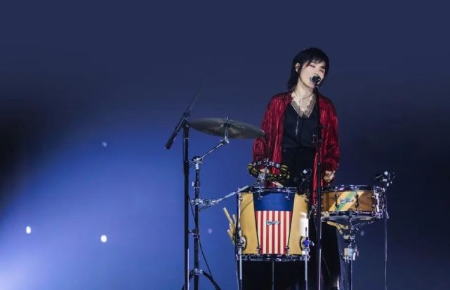 赛地聚焦：社区盾转会期热度飙升，布莱顿复出首秀，话题不断，轮换策略成焦点的简单介绍