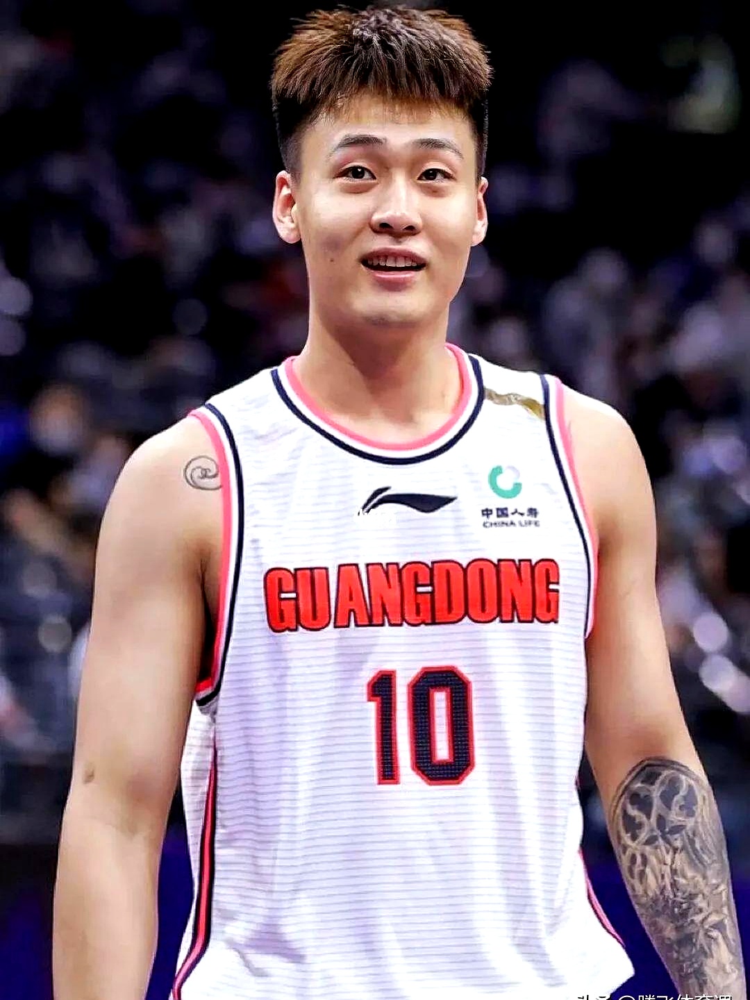 包含犹他爵士迎法甲关键赛；国际比赛日篮板制胜；态度坚定；身体对抗强度拉满的词条